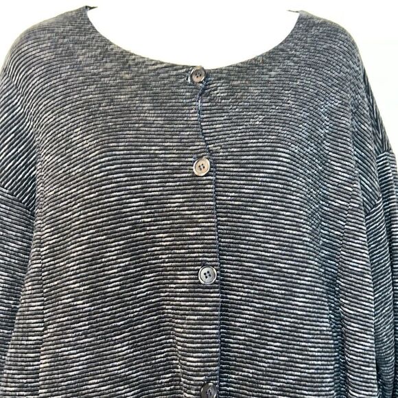 SPIRITTICUS CLOTHING Navy Blue and White Stripe Button Up Blouse-M - Picture 3 of 9